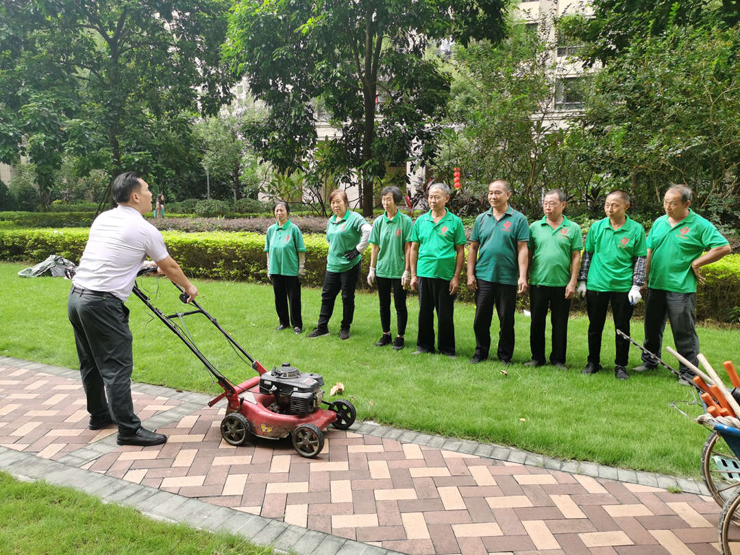 赛博体育·(中国)官方网站园林绿化公司对绿化养护工人进行上岗前的培训